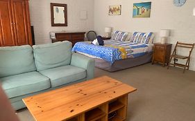 Bentworth Lodge
